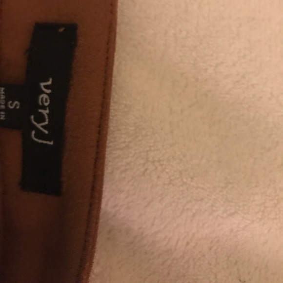 Skirt - Picture 3 of 3